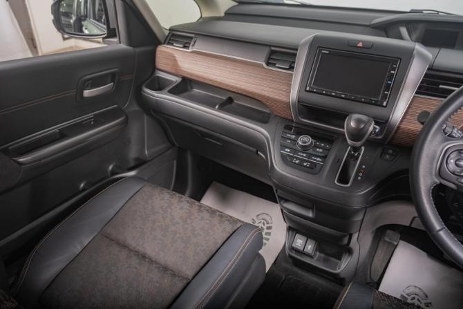Honda Freed II Рестайлинг с пробегом 2020 года, цена 2 029 000 рублей, 70000 км, компактвэн, Автокод Объявления