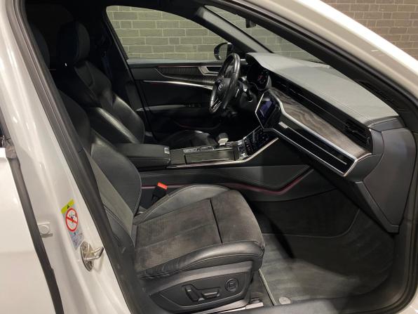 Audi A6 V (C8) с пробегом 2019 года, цена 3 700 000 рублей, 129105 км, седан, Автокод Объявления