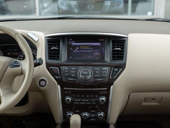 Nissan Pathfinder IV с пробегом 2015 года, цена 1 780 000 рублей, 128295 км, внедорожник, Автокод Объявления