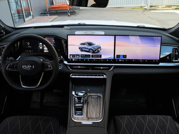 Geely Monjaro I Рестайлинг 2 с пробегом 2026 года, цена 4 300 000 рублей, 7500 км, внедорожник, Автокод Объявления