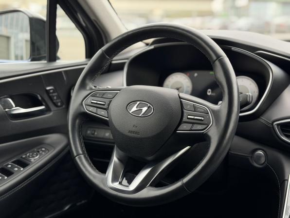 Hyundai Santa Fe IV Рестайлинг с пробегом 2021 года, цена 3 220 000 рублей, 85150 км, внедорожник, Автокод Объявления