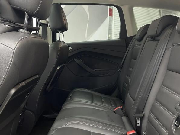 Ford Kuga II Рестайлинг с пробегом 2016 года, цена 1 840 000 рублей, 86455 км, внедорожник, Автокод Объявления