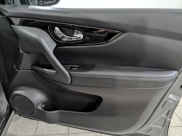 Nissan Qashqai II с пробегом 2018 года, цена 2 099 000 рублей, 97983 км, внедорожник, Автокод Объявления