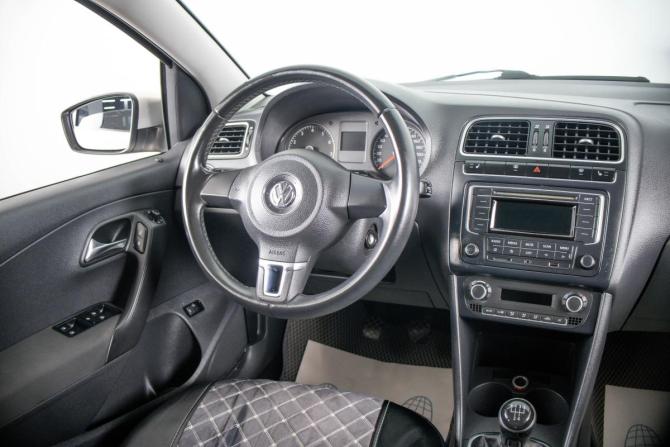 Volkswagen Polo V с пробегом 2013 года, цена 699 000 рублей, 237500 км, седан, Автокод Объявления