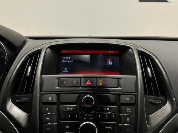 Opel Astra J Рестайлинг с пробегом 2014 года, цена 749 000 рублей, 153514 км, универсал, Автокод Объявления
