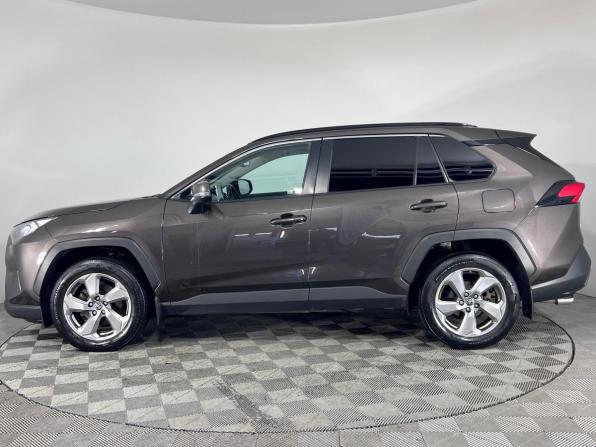 Toyota RAV4 V (XA50) с пробегом 2021 года, цена 2 950 000 рублей, 85497 км, внедорожник, Автокод Объявления