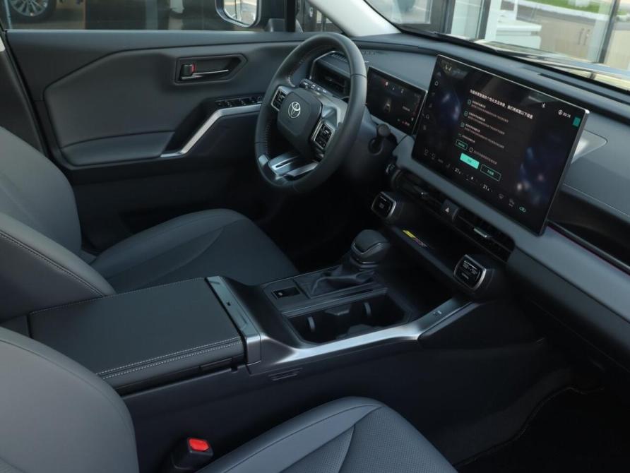 Toyota RAV4 VI (XA60) Казань  - изображение 6