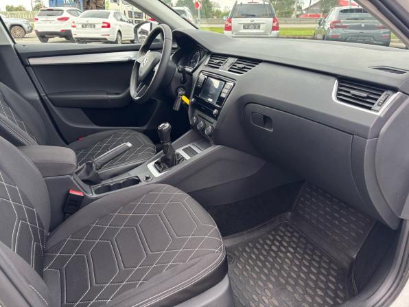Skoda Octavia III (A7) Рестайлинг с пробегом 2018 года, цена 1 555 000 рублей, 98000 км, лифтбек, Автокод Объявления