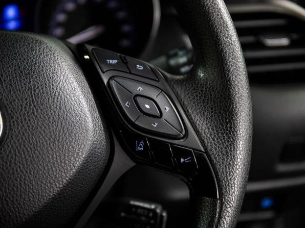 Toyota C-HR I с пробегом 2019 года, цена 1 549 500 рублей, 100800 км, внедорожник, Автокод Объявления