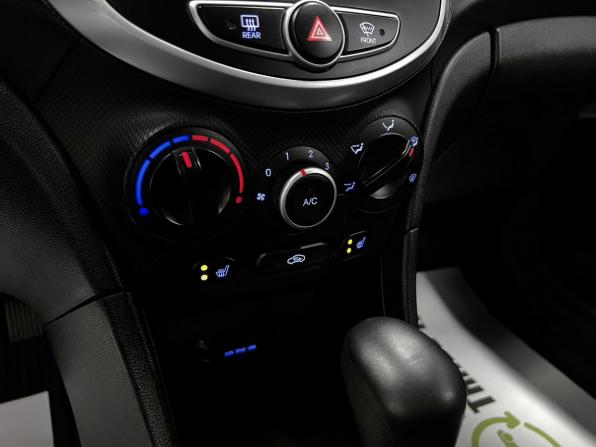 Hyundai Solaris I с пробегом 2014 года, цена 975 000 рублей, 144076 км, хэтчбек, Автокод Объявления
