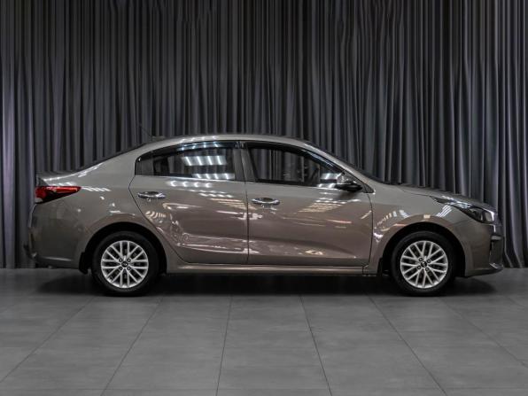 Kia Rio IV с пробегом 2018 года, цена 1 349 000 рублей, 134986 км, седан, Автокод Объявления