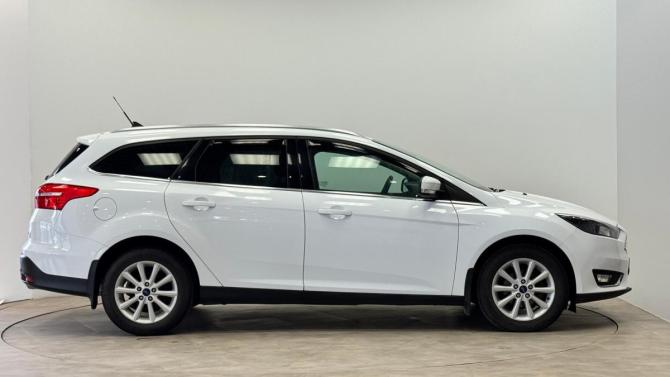 Ford Focus III Рестайлинг с пробегом 2017 года, цена 1 200 000 рублей, 117582 км, универсал, Автокод Объявления