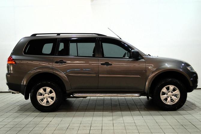 Mitsubishi Pajero Sport II с пробегом 2011 года, цена 1 375 000 рублей, 283000 км, внедорожник, Автокод Объявления