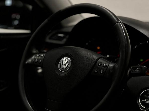 Volkswagen Passat B6 с пробегом 2008 года, цена 699 000 рублей, 296500 км, седан, Автокод Объявления