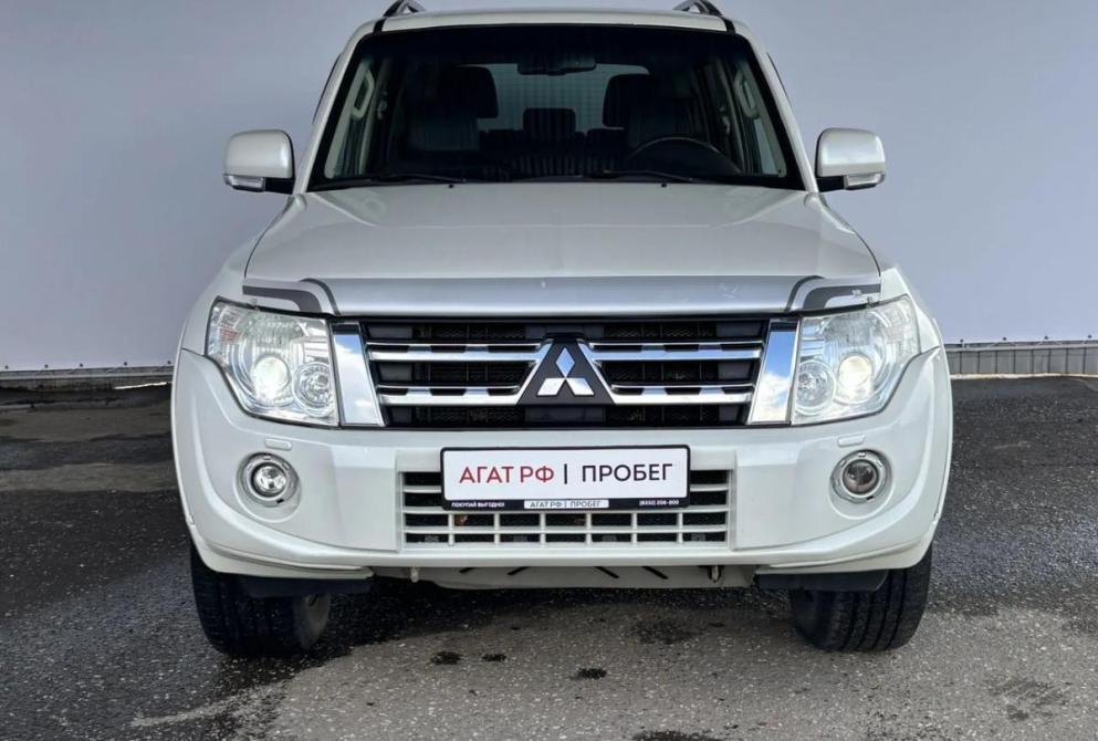 Mitsubishi Pajero IV Рестайлинг 2 Киров  - изображение 2