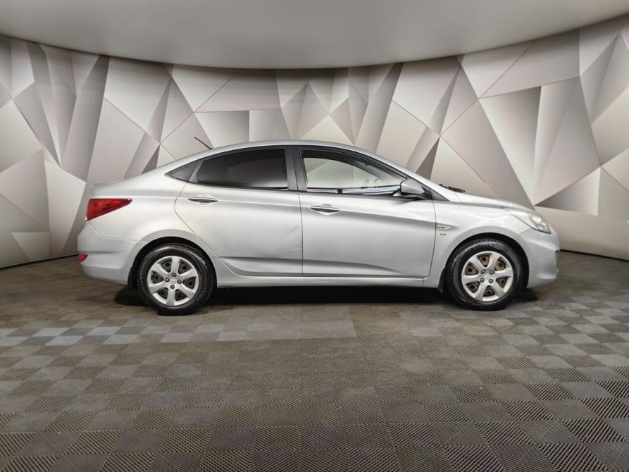 Hyundai Solaris I Москва  - изображение 6