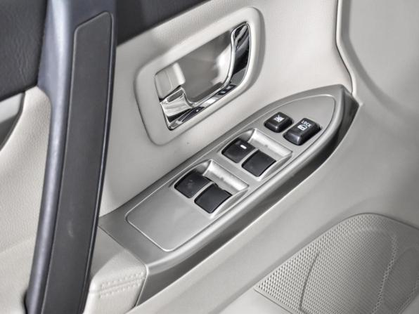 Mitsubishi Pajero IV Рестайлинг 2 с пробегом 2019 года, цена 3 597 900 рублей, 75435 км, внедорожник, Автокод Объявления