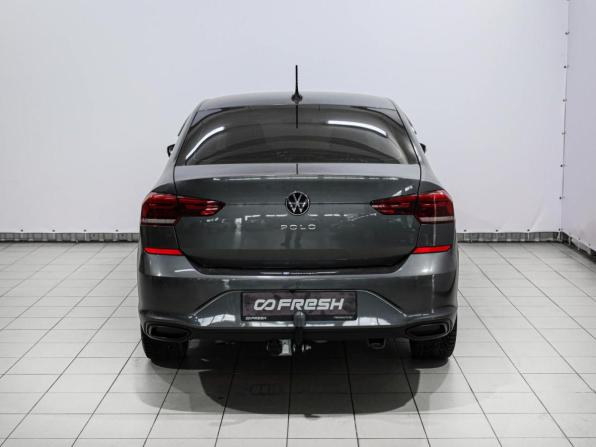 Volkswagen Polo V Рестайлинг с пробегом 2020 года, цена 1 449 500 рублей, 97262 км, седан, Автокод Объявления