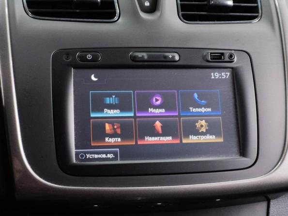 Renault Sandero II с пробегом 2018 года, цена 1 024 558 рублей, 100014 км, хэтчбек, Автокод Объявления