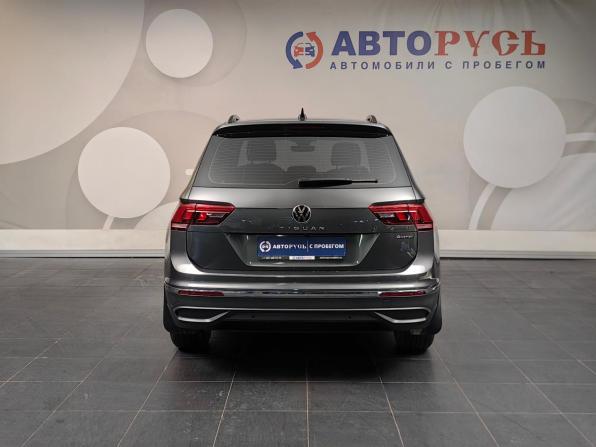 Volkswagen Tiguan II Рестайлинг с пробегом 2021 года, цена 3 444 000 рублей, 48045 км, внедорожник, Автокод Объявления