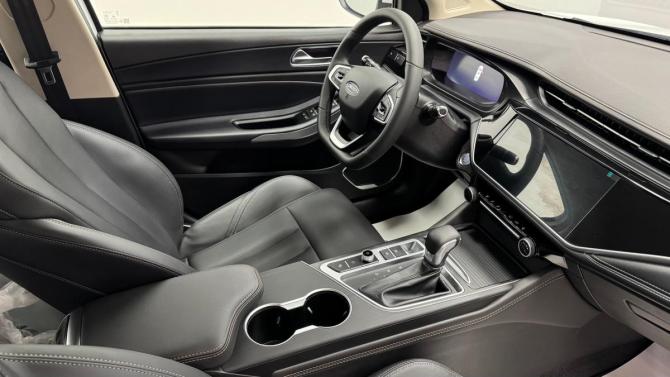 Omoda S5 с пробегом 2024 года, цена 1 575 000 рублей, 211 км, седан, Автокод Объявления