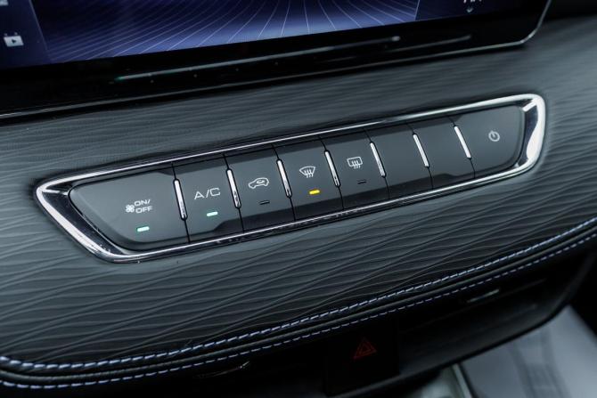 Haval Jolion I Рестайлинг с пробегом 2025 года, цена 2 375 000 рублей, 1010 км, внедорожник, Автокод Объявления