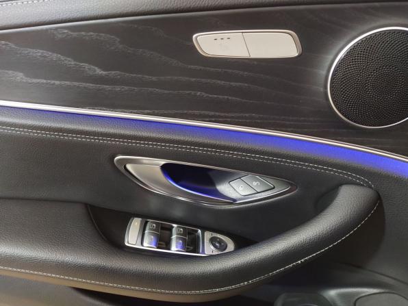 Mercedes-Benz E-Класс V (W213 S213 C238) Рестайлинг с пробегом 2020 года, цена 4 053 000 рублей, 85130 км, седан, Автокод Объявления