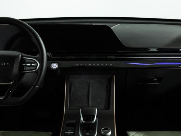 Omoda C5 I с пробегом 2024 года, цена 1 859 585 рублей, 25236 км, внедорожник, Автокод Объявления