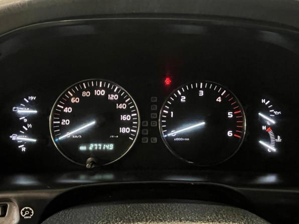 Toyota Land Cruiser 100 Series Рестайлинг 2 с пробегом 2006 года, цена 2 300 000 рублей, 277000 км, внедорожник, Автокод Объявления