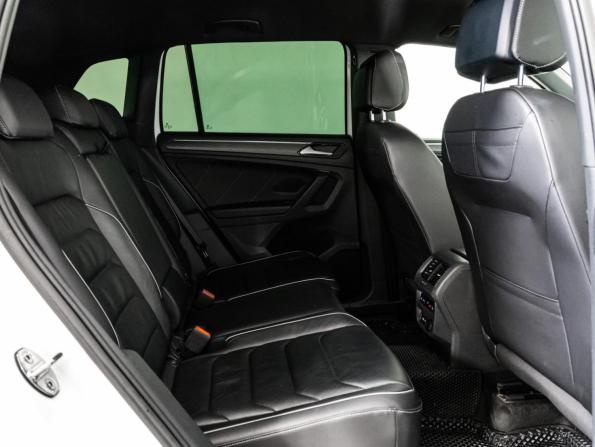 Volkswagen Tiguan II Рестайлинг с пробегом 2021 года, цена 3 199 000 рублей, 150327 км, внедорожник, Автокод Объявления