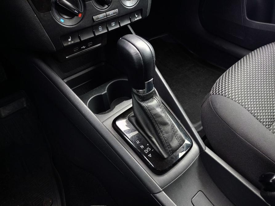 Volkswagen Polo V Рестайлинг Казань  - изображение 16