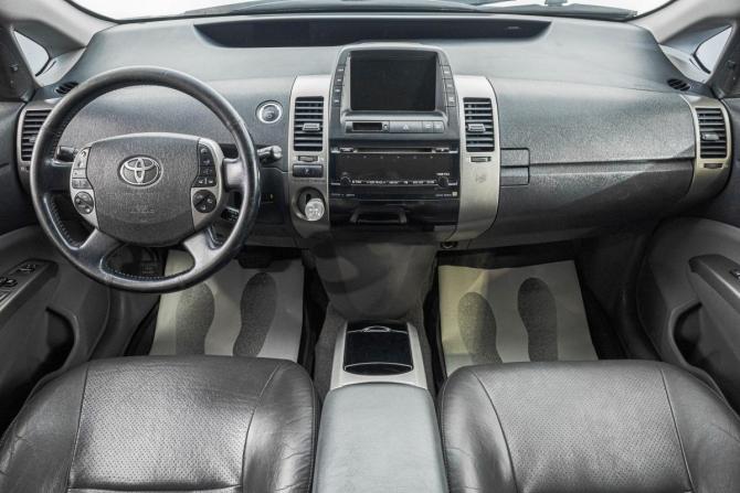 Toyota Prius II Рестайлинг (XW20) с пробегом 2008 года, цена 869 000 рублей, 240000 км, лифтбек, Автокод Объявления