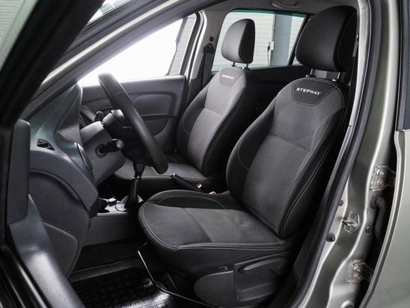 Renault Sandero II Рестайлинг с пробегом 2022 года, цена 1 269 000 рублей, 79036 км, хэтчбек, Автокод Объявления