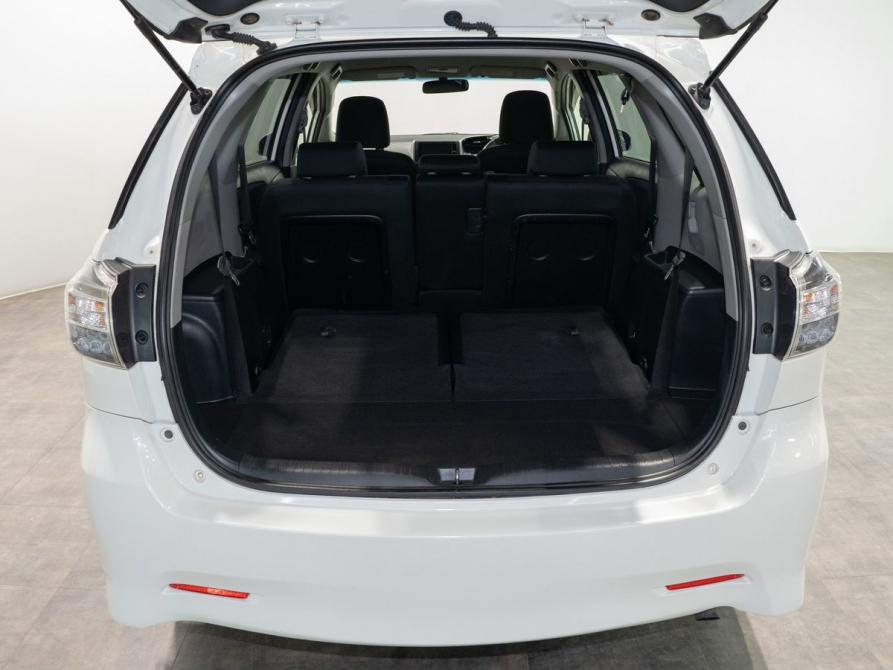 Toyota Wish II Рестайлинг Чита  - изображение 15