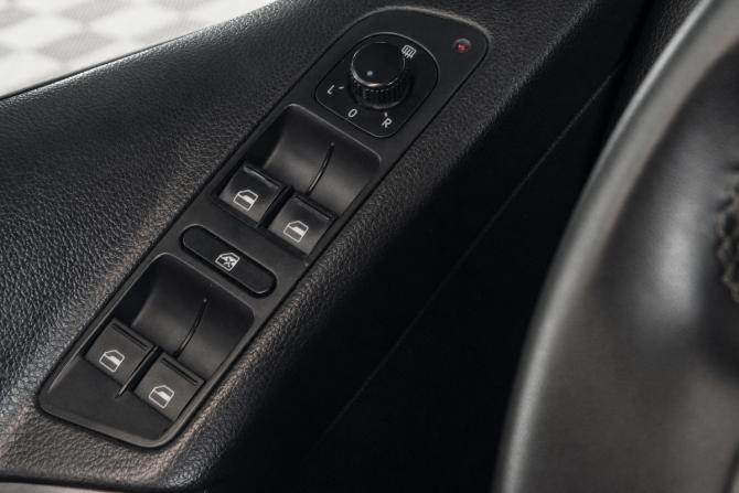 Volkswagen Tiguan I с пробегом 2008 года, цена 899 000 рублей, 172000 км, внедорожник, Автокод Объявления