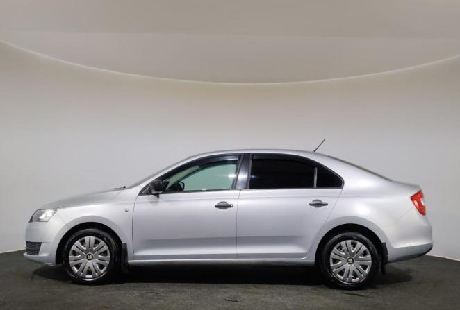 Skoda Rapid I с пробегом 2016 года, цена 940 000 рублей, 199000 км, лифтбек, Автокод Объявления