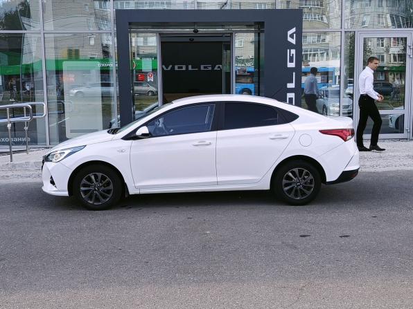 Hyundai Solaris II Рестайлинг с пробегом 2022 года, цена 1 574 000 рублей, 53497 км, седан, Автокод Объявления
