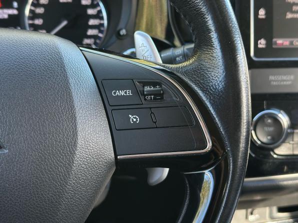 Mitsubishi Outlander III Рестайлинг 2 с пробегом 2018 года, цена 1 849 000 рублей, 174533 км, внедорожник, Автокод Объявления