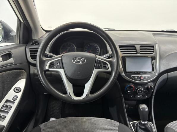 Hyundai Solaris I с пробегом 2012 года, цена 655 000 рублей, 191547 км, хэтчбек, Автокод Объявления