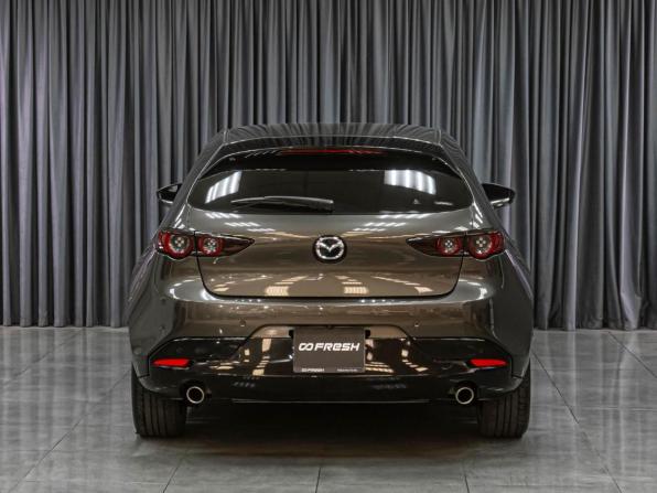 Mazda 3 IV (BP) с пробегом 2021 года, цена 1 879 000 рублей, 76294 км, хэтчбек, Автокод Объявления