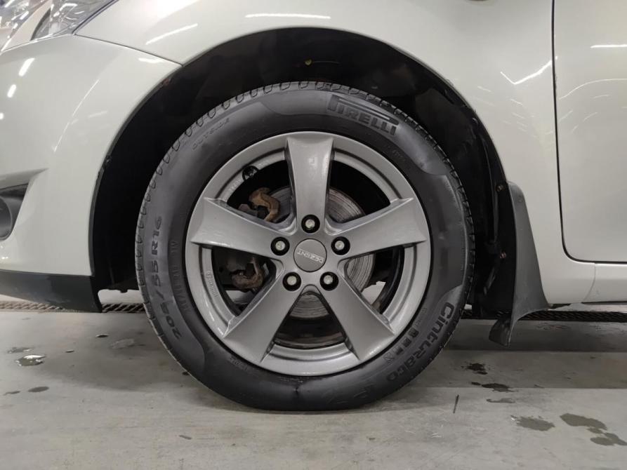 Toyota Auris I Казань  - изображение 22