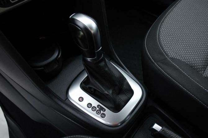 Volkswagen Polo V Рестайлинг с пробегом 2016 года, цена 990 000 рублей, 175000 км, седан, Автокод Объявления