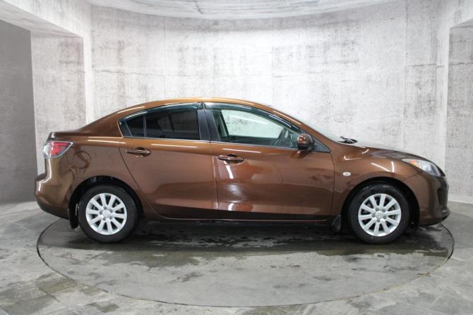 Mazda 3 II (BL) Рестайлинг с пробегом 2012 года, цена 712 000 рублей, 234114 км, седан, Автокод Объявления
