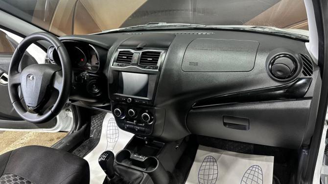 Lada (ВАЗ) Granta I Рестайлинг с пробегом 2025 года, цена 1 010 000 рублей, 9942 км, седан, Автокод Объявления
