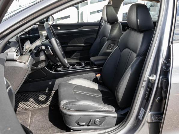 Kia K5 III с пробегом 2025 года, цена 3 680 000 рублей, 35021 км, седан, Автокод Объявления