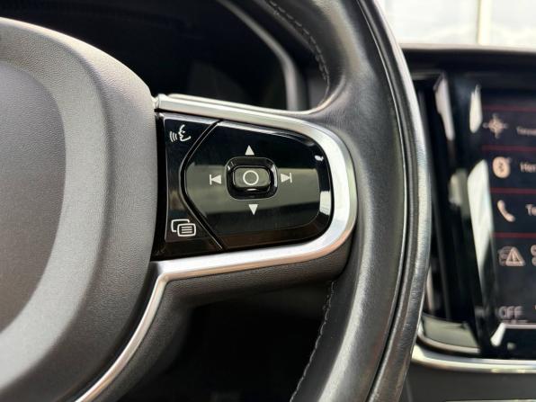 Volvo S90 II с пробегом 2017 года, цена 2 495 000 рублей, 133000 км, седан, Автокод Объявления