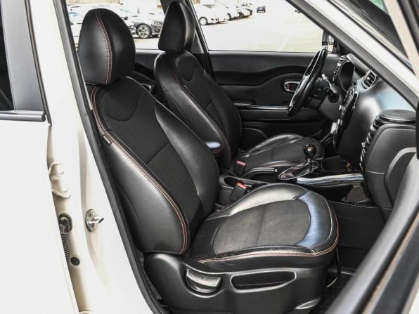 Kia Soul II Рестайлинг с пробегом 2017 года, цена 1 699 000 рублей, 93020 км, хэтчбек, Автокод Объявления