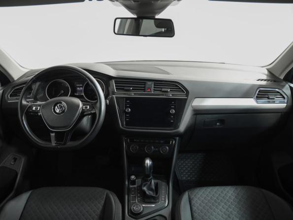 Volkswagen Tiguan II с пробегом 2019 года, цена 2 299 000 рублей, 92149 км, внедорожник, Автокод Объявления