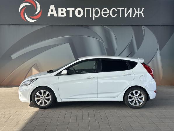 Hyundai Solaris I с пробегом 2012 года, цена 840 000 рублей, 185517 км, хэтчбек, Автокод Объявления