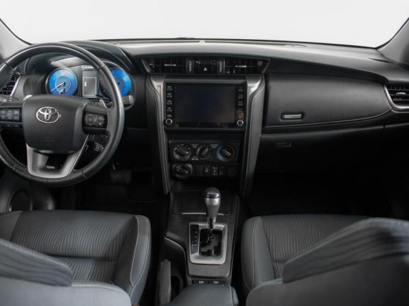 Toyota Fortuner II Рестайлинг с пробегом 2021 года, цена 3 800 000 рублей, 116369 км, внедорожник, Автокод Объявления